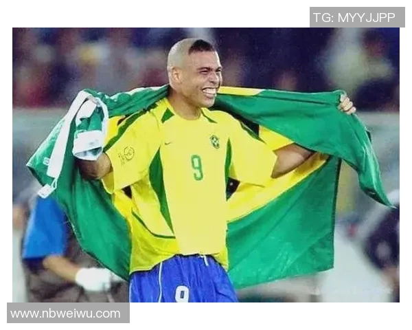 6号传奇足球明星的辉煌历程与影响力解析